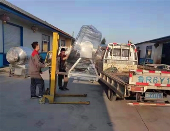 400L真空滾揉機發(fā)往北京，600L可傾電加熱夾層鍋發(fā)往河南