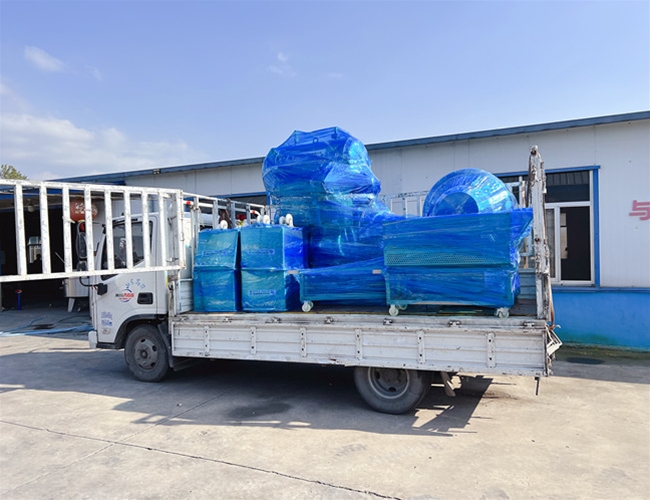 700雙層全自動(dòng)殺菌鍋、料車、滾揉機(jī)發(fā)貨河南周口