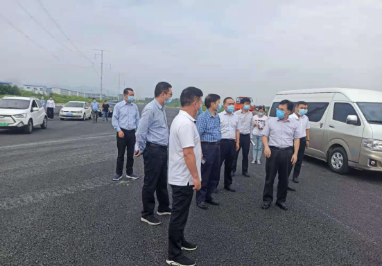 畢啟民深入皓聯(lián)公司項(xiàng)目工地調(diào)研督導(dǎo)重點(diǎn)項(xiàng)目建設(shè)9.3821.png 畢啟民深入皓聯(lián)公司項(xiàng)目工地調(diào)研督導(dǎo)重點(diǎn)項(xiàng)目建設(shè)9.3821.png